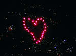 Красное сердце в небе - романтическое признание в любви